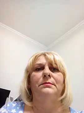 Snapshot of LadaDear7734 chatting on 10.13.25 LadaDear7734 online show from 10.13.25