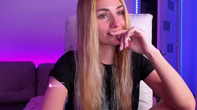 Snapshot of passionka chatting on 11.26.25 passionka online show from 11.26.25