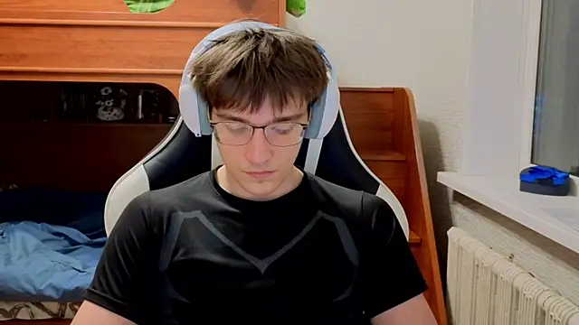 sweeetangeel online show from 12.21.25