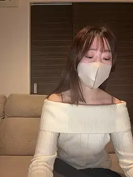 Snapshot of yura_ra_ra chatting on 11.04.25 yura ra ra online show from 11.04.25