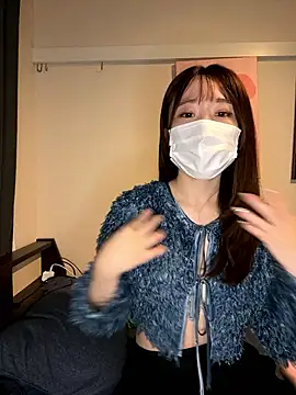 Snapshot of yura_ra_ra chatting on 11.08.25 yura ra ra online show from 11.08.25