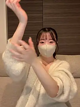 Snapshot of yura_ra_ra chatting on 12.22.25 yura ra ra online show from 12.22.25