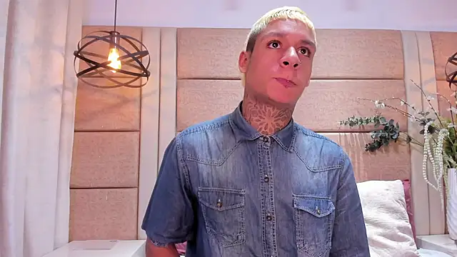 Snapshot of GaelCarter chatting on 02.20.26 GaelCarter online show from 02.20.26