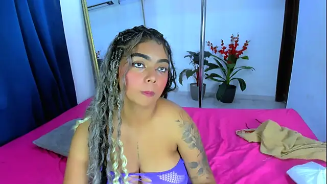 amber love03 online show from 12.17.25