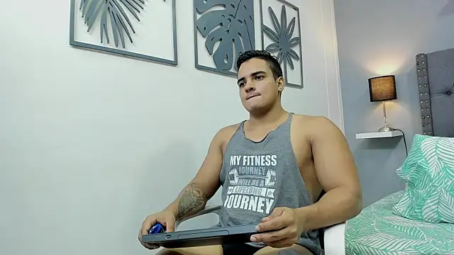 violeta and maxx online show from 10.30.25