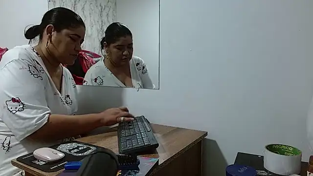  Danna Milf  online show from 11.27.25