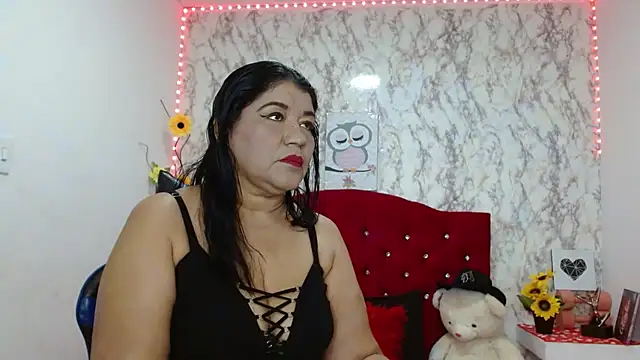  Danna Milf  online show from 01.17.26