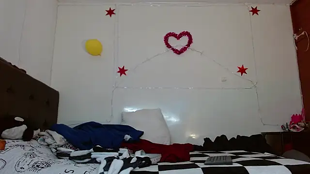 picante70  online show from 10.15.25