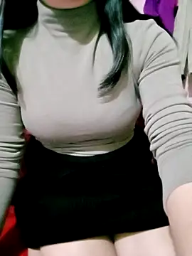 Snapshot of SansanCii chatting on 11.19.25 SansanCii online show from 11.19.25