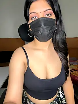 Snapshot of hey_wifey chatting on 10.17.25 hey wifey online show from 10.17.25