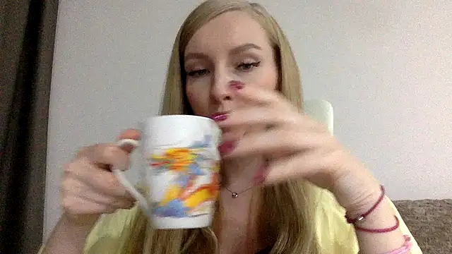 Snapshot of Neralith chatting on 05.28.26 Neralith online show from 05.28.26