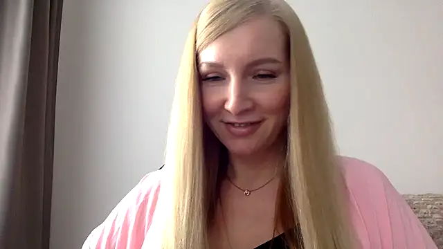 Snapshot of Neralith chatting on 05.31.26 Neralith online show from 05.31.26