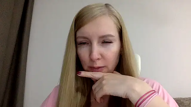 Snapshot of Neralith chatting on 06.01.26 Neralith online show from 06.01.26