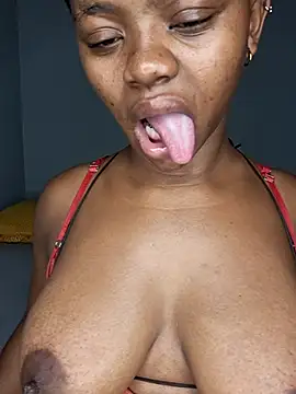 Snapshot of certifiedhottie2025 chatting on 01.14.26 certifiedhottie2025 online show from 01.14.26