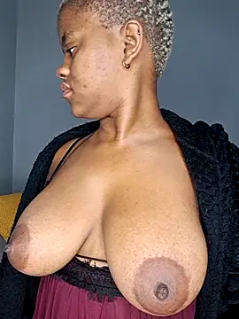 Snapshot of certifiedhottie2025 chatting on 03.07.26 certifiedhottie2025 online show from 03.07.26