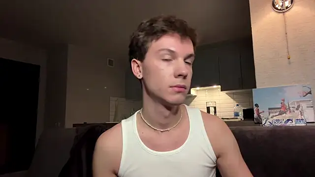 Jeremy1Scott online show from 11.04.25