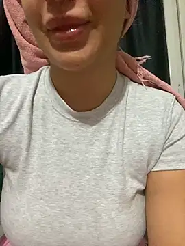 Snapshot of AAHU- chatting on 10.29.25 AAHU- online show from 10.29.25