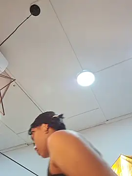 Mariana-Torres online show from 12.14.25