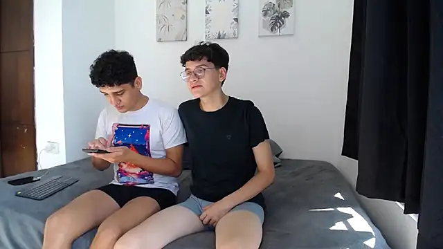 SpritzBoys online show from 10.28.25