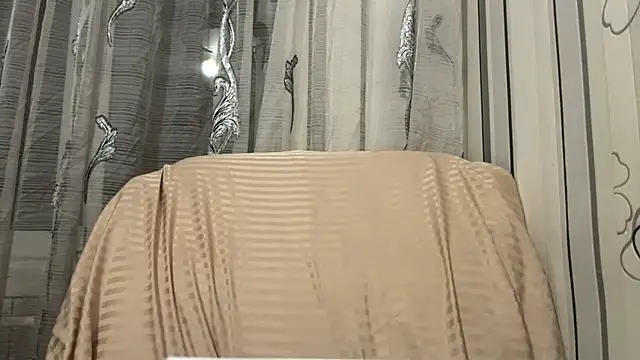 DaisyMolly online show from 11.14.25