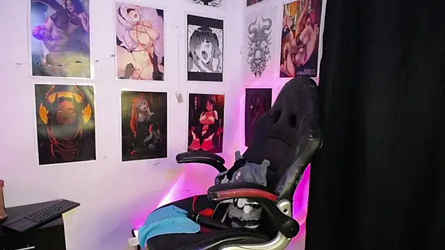 SweetDevil777  online show from 11.05.25