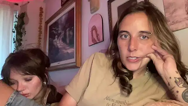 Snapshot of lill_daddysgirl chatting on 05.22.26 lill daddysgirl online show from 05.22.26