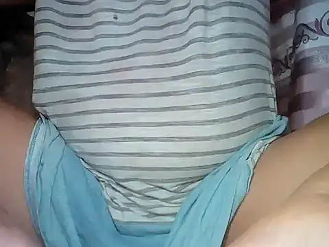 kissableapple36 online show from 11.17.25