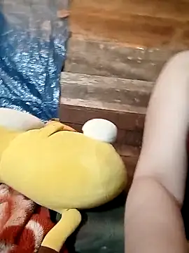 LalayCii online show from 11.14.25