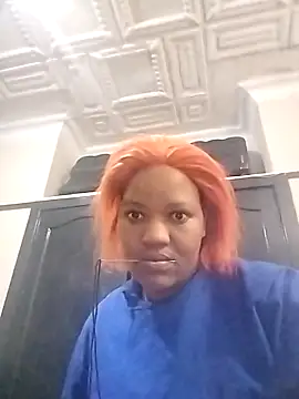 Snapshot of CaramelBoootie chatting on 11.07.25 CaramelBoootie online show from 11.07.25