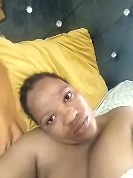 CaramelBoootie online show from 04.05.26