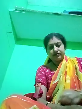 Snapshot of Rayal_bhabi chatting on 11.17.25 Rayal bhabi online show from 11.17.25