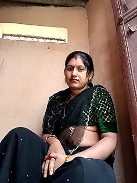 Snapshot of Rayal_bhabi chatting on 11.24.25 Rayal bhabi online show from 11.24.25