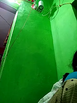 Karishma cute online show from 11.05.25