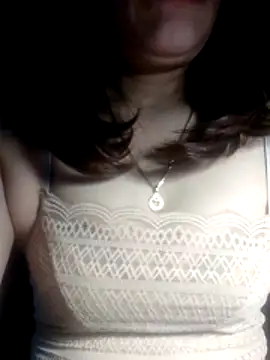 YiyinLy online show from 02.26.26