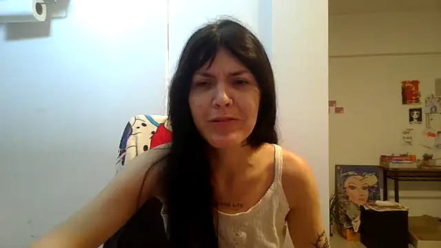 miapink33 online show from 02.15.26