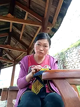 Snapshot of siusiu-00 chatting on 10.14.25 siusiu-00 online show from 10.14.25