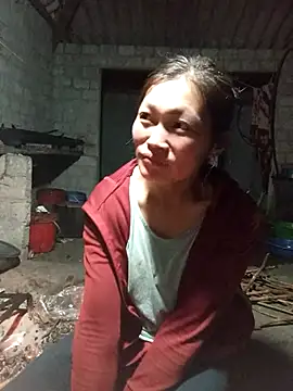 Snapshot of siusiu-00 chatting on 10.24.25 siusiu-00 online show from 10.24.25