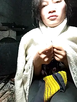 Snapshot of siusiu-00 chatting on 10.26.25 siusiu-00 online show from 10.26.25