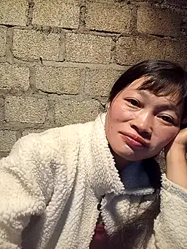 Snapshot of siusiu-00 chatting on 11.11.25 siusiu-00 online show from 11.11.25