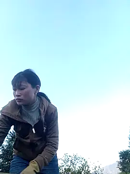 Snapshot of siusiu-00 chatting on 11.25.25 siusiu-00 online show from 11.25.25