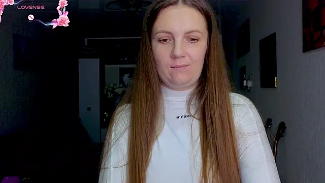 Amy  Leee  online show from 10.25.25