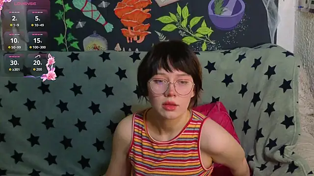 ReincarnatedAngel online show from 11.15.25