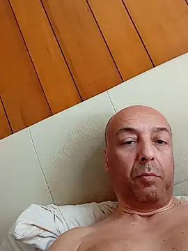 Snapshot of Cucco25 chatting on 06.30.26 Cucco25 online show from 06.30.26