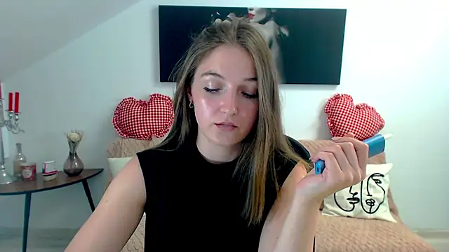 Snapshot of AnneWilsonn chatting on 05.28.26 AnneWilsonn online show from 05.28.26