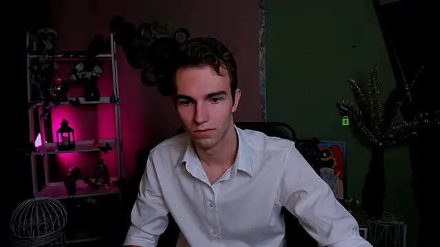 astren villo online show from 11.18.25