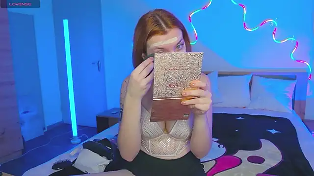 MeganNewCat online show from 12.04.25