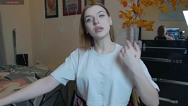 MeganNewCat online show from 12.14.25