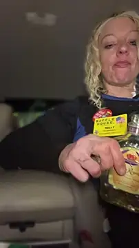 queenkelly1234 online show from 04.25.26