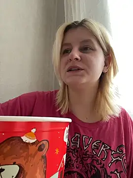 Snapshot of BonnyeBoom chatting on 02.16.26 BonnyeBoom online show from 02.16.26