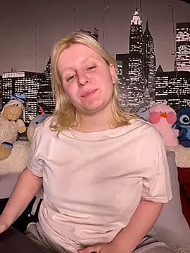 Snapshot of BonnyeBoom chatting on 02.28.26 BonnyeBoom online show from 02.28.26